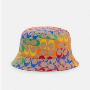 NWT🌈Coach Rainbow Signature Bucket *Special Edition*